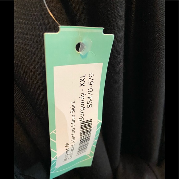 skirt - Picture 4 of 6